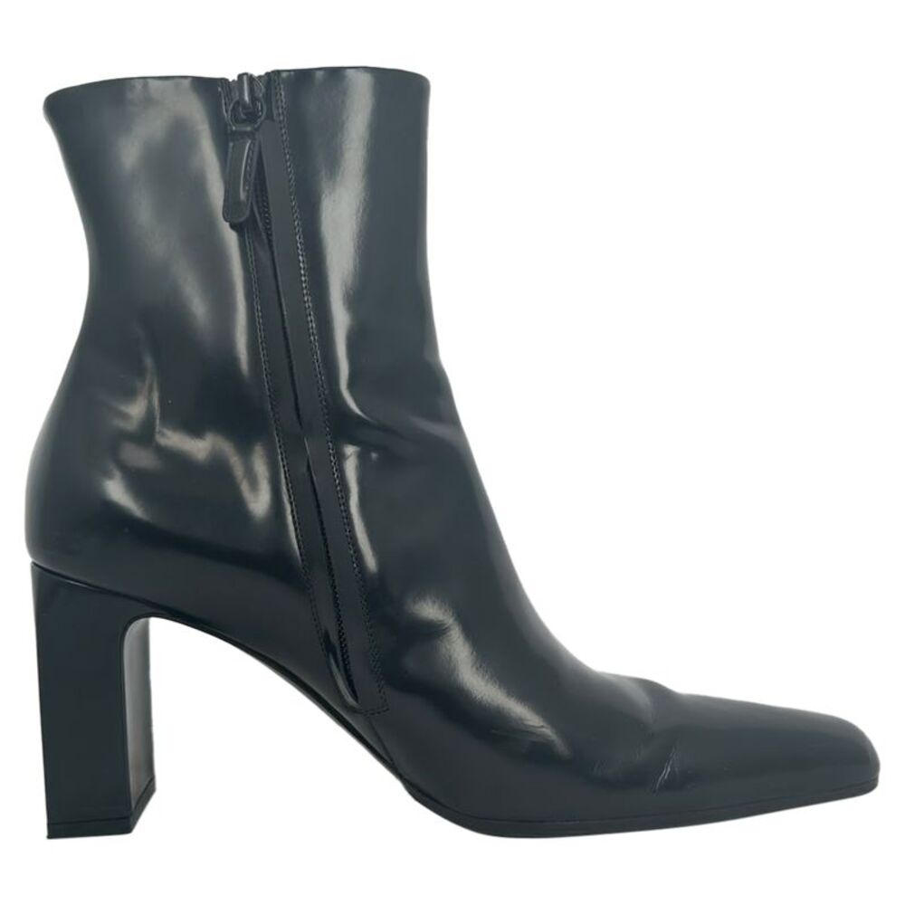 Balenciaga Pointed Toe Zip Ankle Boots in Black Leather